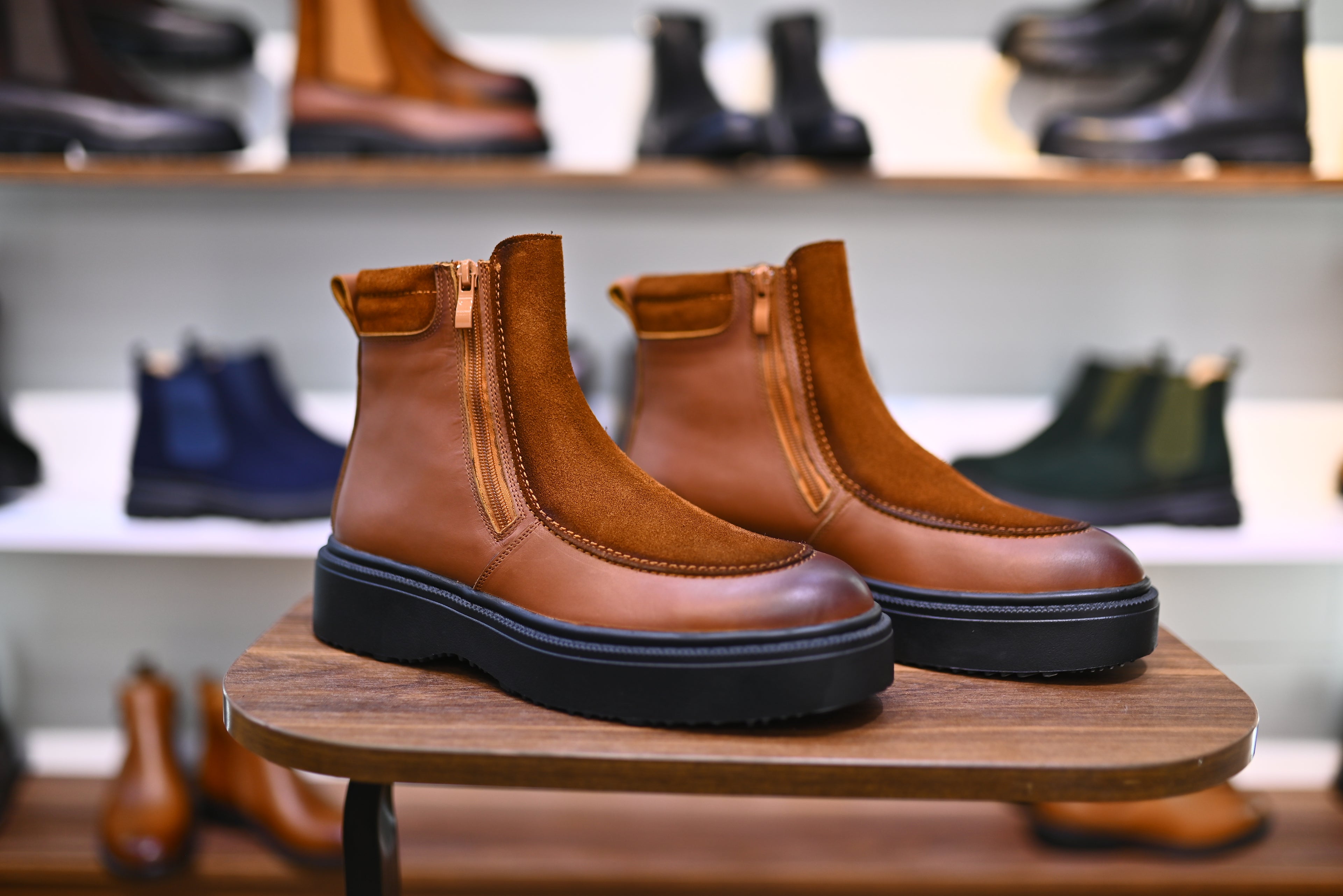 E33-بوت جلد طبيعي كاجوال  2سوسته
